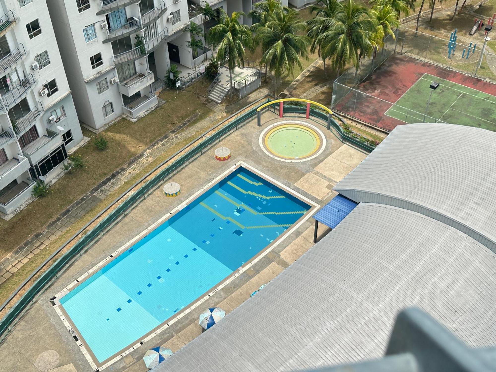A13-5 Marina View *